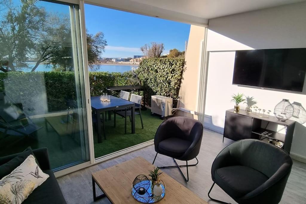 Le Neuburg Sur La Plage Vue Mer Climatisation Piscine Parking Sete Exterior photo